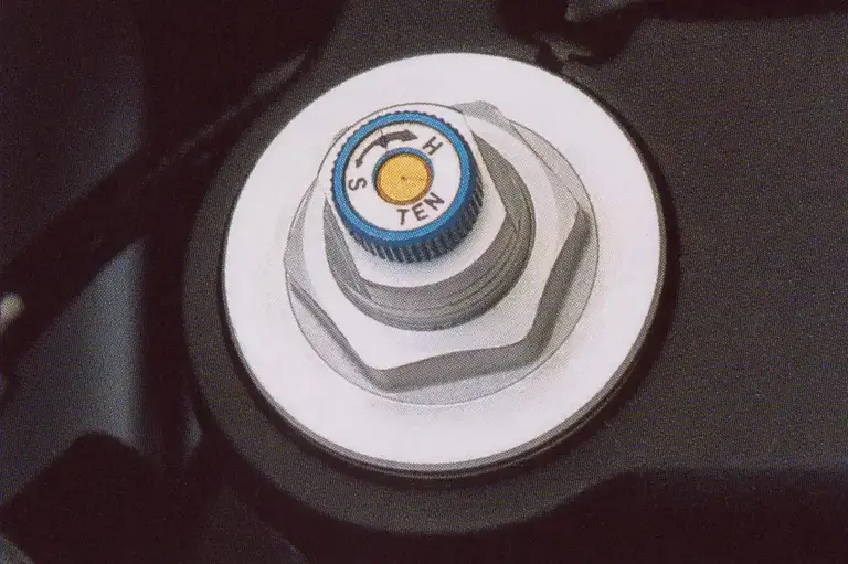 1994-nsr250r-mc28-forks